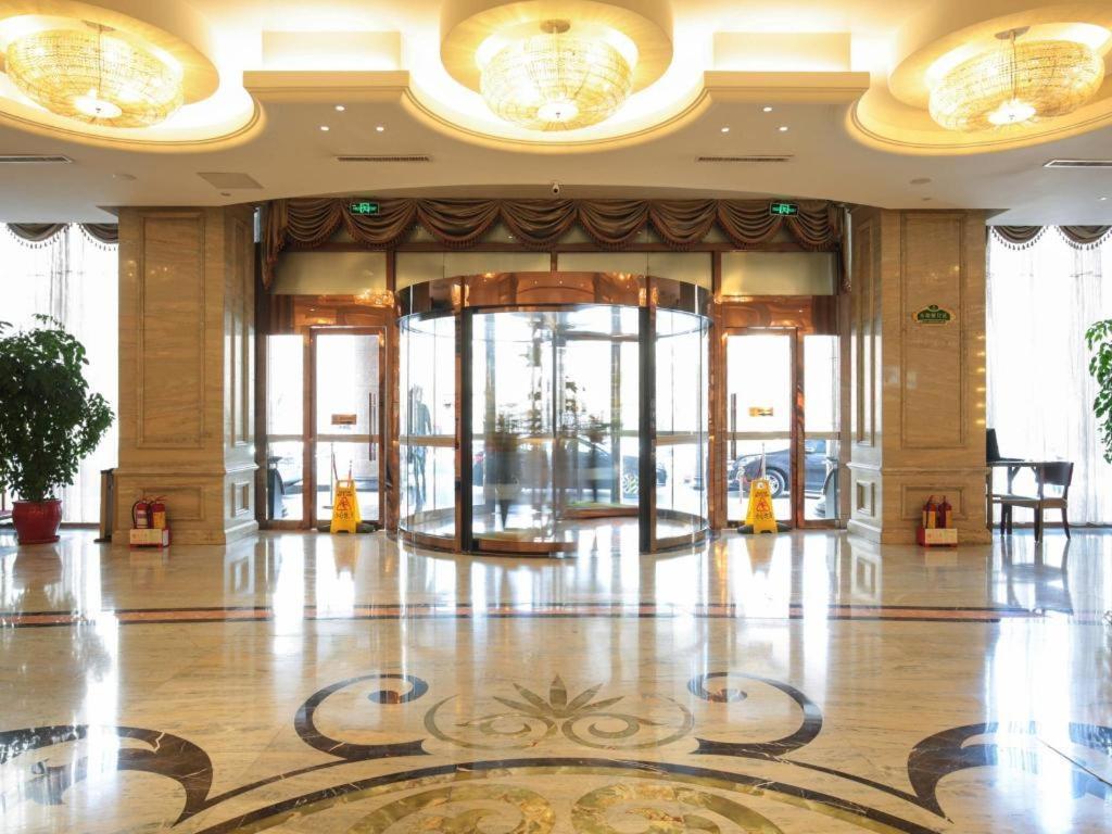 Vienna Hotel Tianjin Guizhou Road Branch Bagian luar foto