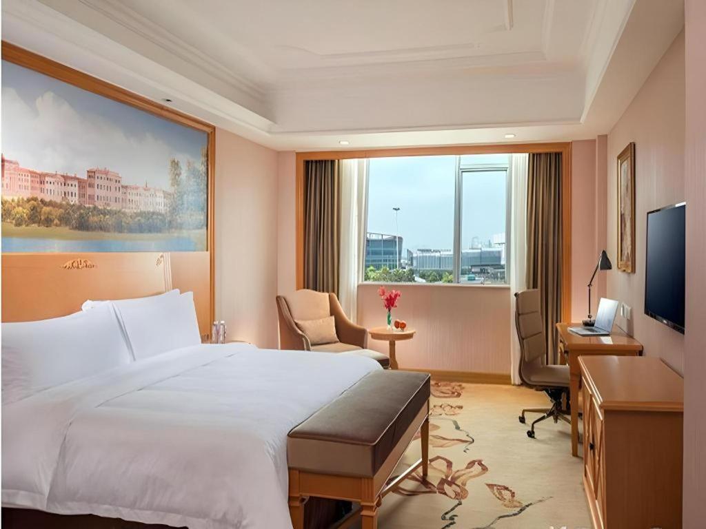 Vienna Hotel Tianjin Guizhou Road Branch Bagian luar foto