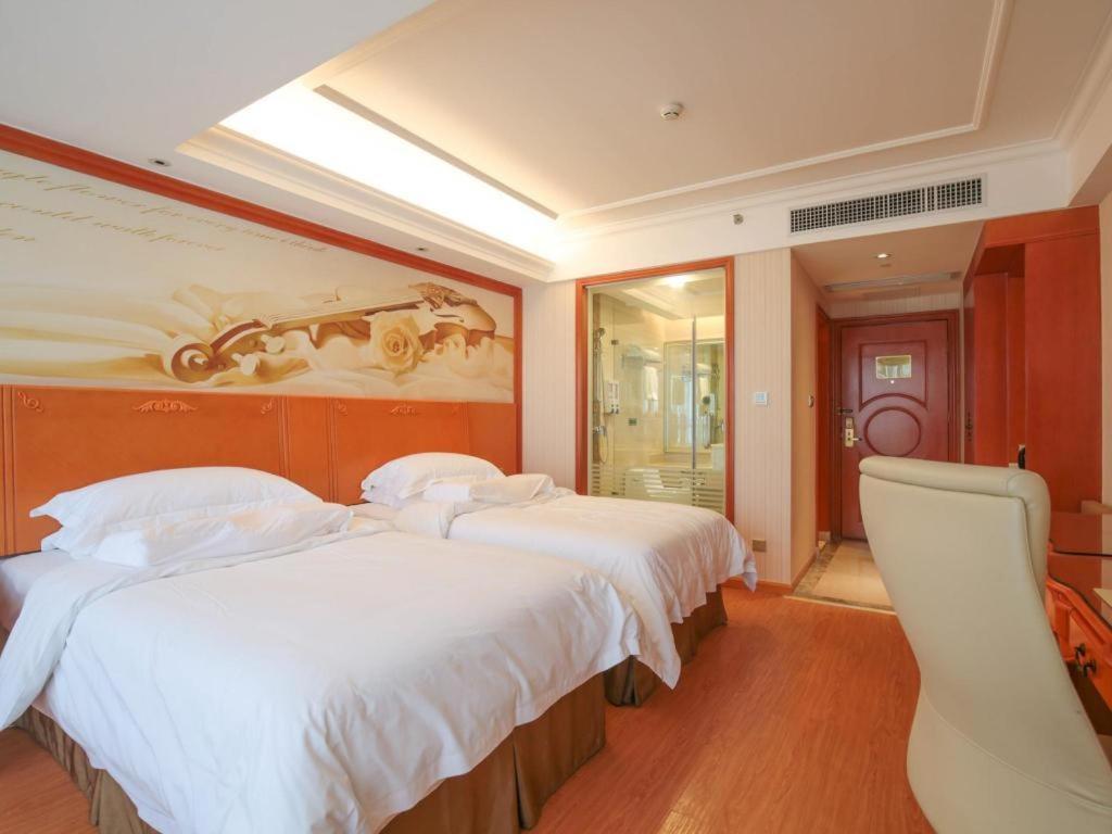 Vienna Hotel Tianjin Guizhou Road Branch Bagian luar foto