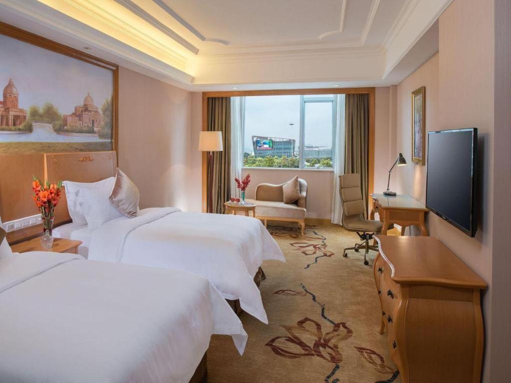 Vienna Hotel Tianjin Guizhou Road Branch Bagian luar foto