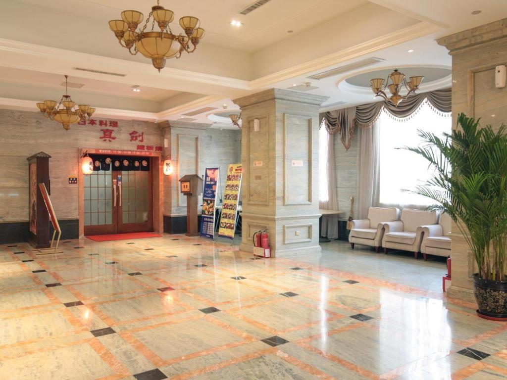 Vienna Hotel Tianjin Guizhou Road Branch Bagian luar foto
